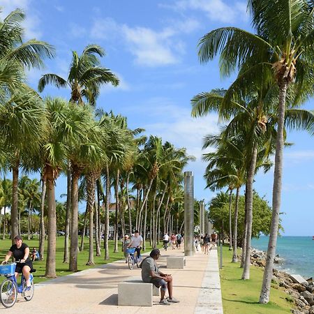 Beachfront Bentley Hotel One Bedroom Suite With Balcony And Beach Access Miami Beach Buitenkant foto
