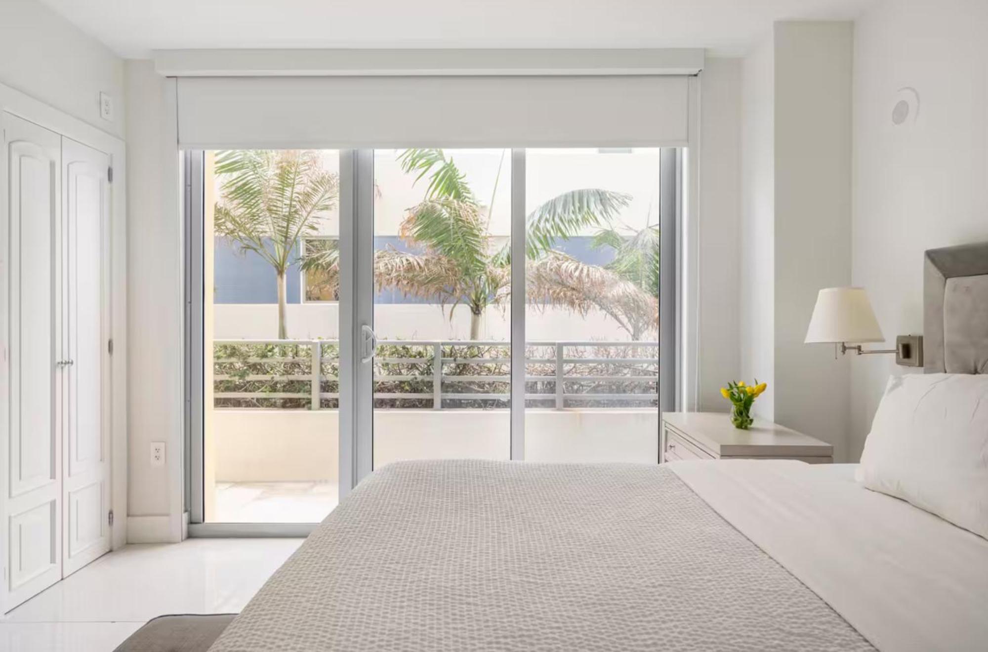 Beachfront Bentley Hotel One Bedroom Suite With Balcony And Beach Access Miami Beach Buitenkant foto