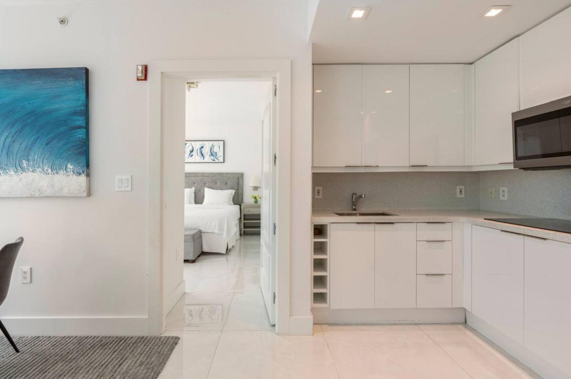 Beachfront Bentley Hotel One Bedroom Suite With Balcony And Beach Access Miami Beach Buitenkant foto